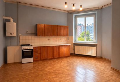 Rezerwacja mieszkanie do remontu| 84 m2 | zamykane podwórko