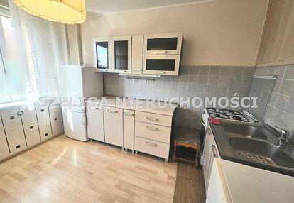 Okol. wiślanej, balkon, c.o., c.w., z.w. z sieci