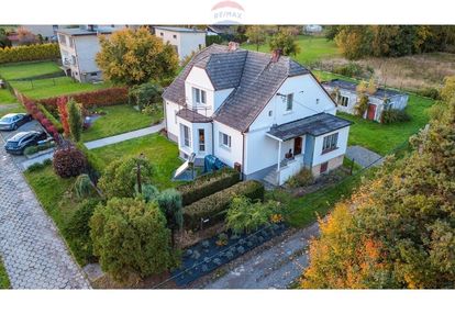 Połowa domu z dużą działką w cenie mieszkania !