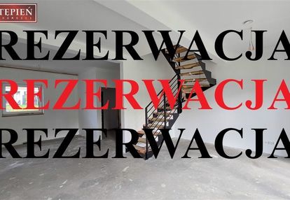 Szereg w jeżowie sudeckim z ogrodem i tarasem.