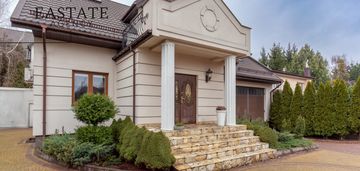 6 sypialni/działka 897 m2/2013 rok