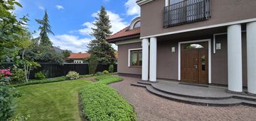 Piękna willa pod warszawą