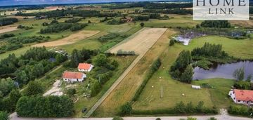Duża działka z dużymi możliwościami.