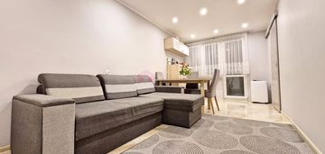 Trzypokojowe mieszkanie z dużą loggią. pionierów.