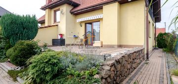 Dom wolnostojący w rącznej – idealny dla rodziny.