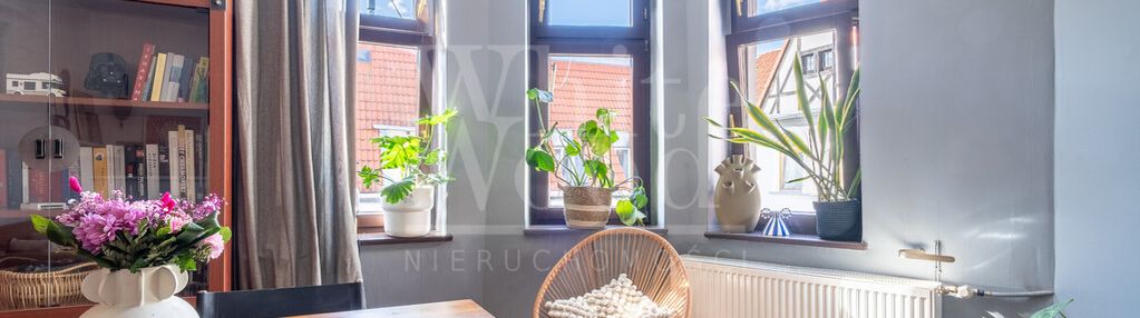 Możliwość 3 pokoi, wrzeszcz, zadbana kamienica