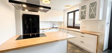 Dom premium – skrajny szeregowiec na pogodnie, 200 m², blisko rynku pogodno