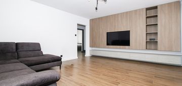 3pokoje|61,42m2|duzy balkon|garaż|słoneczne