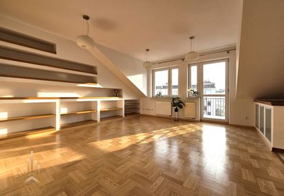 3 pokojowe z balkonem...