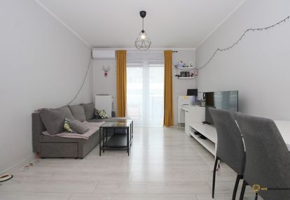 2 miejsca garażowe, komórka, klimatyzacja, balkon