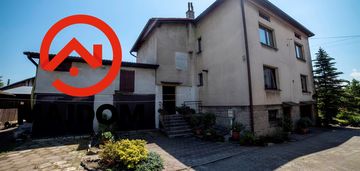 Może być dla dwóch rodzin albo trzech