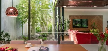 Parterowy dom przy lesie sosnowym, działka 4831m2