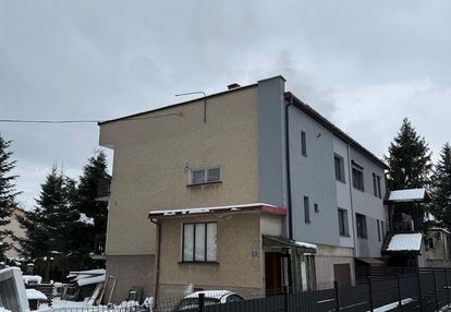 Dom z ogrodem blisko jeziora, łodygowice