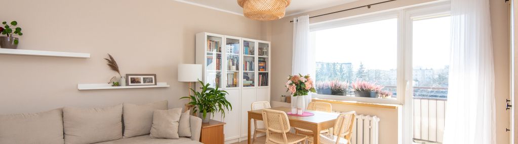 3 pokoje do wejścia z balkonem. blisko pst i las