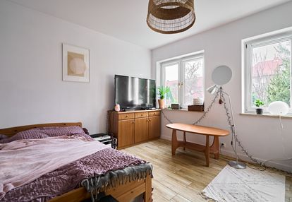 Aniołki. stylowe mieszkanie z dużym ogrodem