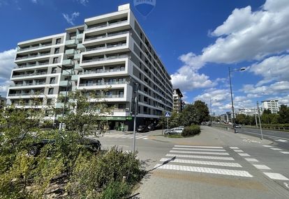 Ochota ul. grójecka 3 pokoje z garażem , balkon