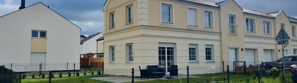 Dom bliźniak, umeblowany, gotowy do zamieszkania