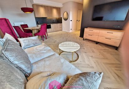 Luksusowy 2 pokojowy apartament nad rzeką parsętą