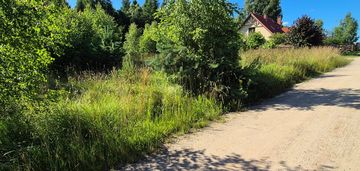 Piękna działka na skraju lasu, 3 min. do jeziora