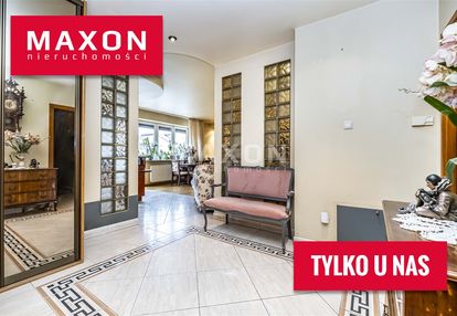 Taras + balkon - 2 strony świata -garaż + parking
