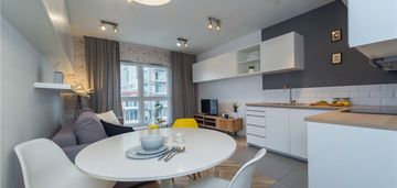 Kawalerka + miejsce parkingowe, dębowe tarasy