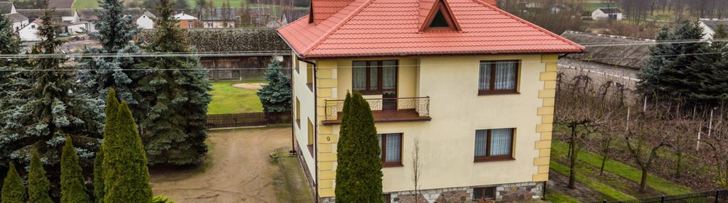 Dom z dużymi możliwościami 15 km od radomia.