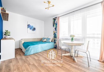 Kawalerka, do wejścia, miejsce postojowe