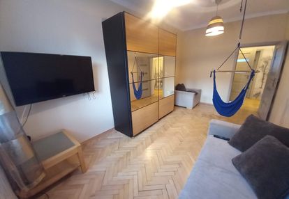 Mieszkanie 2 osobne pokoje, przy Metrze Racławicka