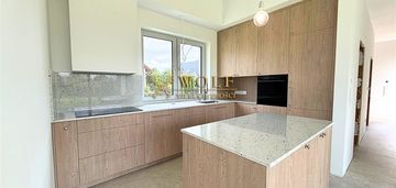 Nowoczesna, parterowa stodoła- zbrosławice