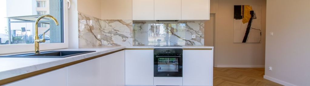 Z balkonem od zachodu-  cichy zakątek