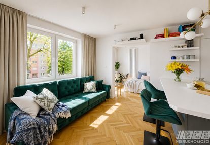 Designerskie 3 pokoje po remoncie | balkon | blisk