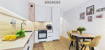 Po kapitalnym remoncie, dwustronne, z balkonem!