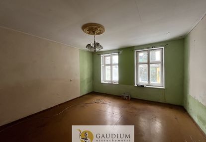 Kamienica w centrum gniewu z ogródkiem i garażem