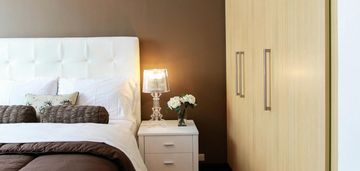 Przy lesie, słoneczne, ostatnie piętro