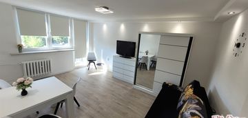 Piękne mieszkanie z nowymi meblami, czynsz 218 zł!