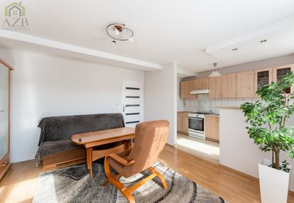 Prądnik czerwony - 3 pokoje - 2 łazienki - 77m2