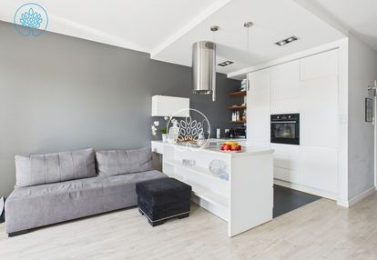 Koniuchy. trzy pokoje z tarasem i balkonem 62m2