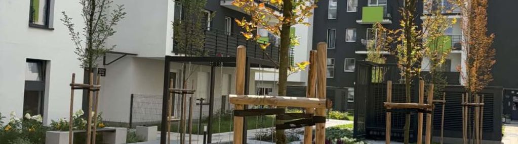 9200zł–taka cena nie trafia się często| z balkonem