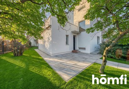 Dom klasy premium w toruniu. unikalny design