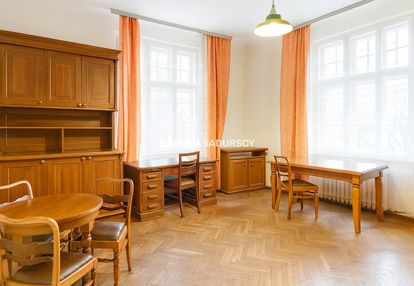 Klimatyczne mieszkanie 80m2 przy wawelu