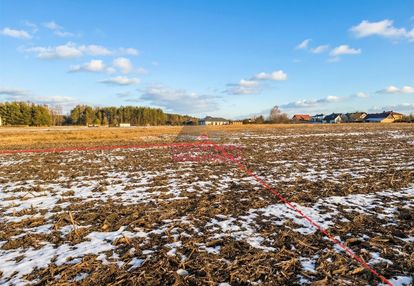 Trzy działki - w spokojnej okolicy