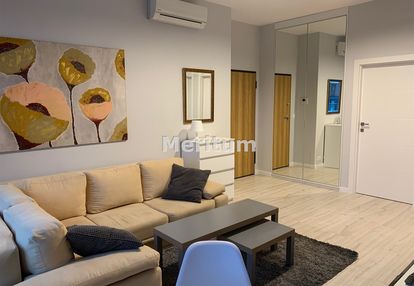 Apartamentowiec 3 pokoje,umeblowane taras, winda,