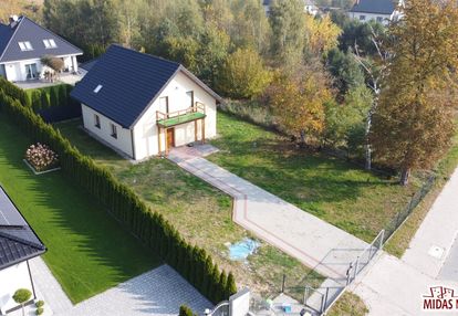 Dom wolnostojący w atrakcyjnej lokalizacji