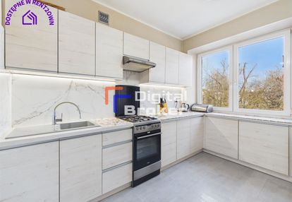 45,6m2 *2pok* częściowo wyremontowane* os.zielone