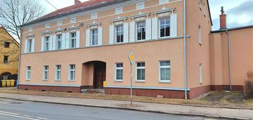 Przestronne mieszkanie 2 -pokojowe w cieplicach