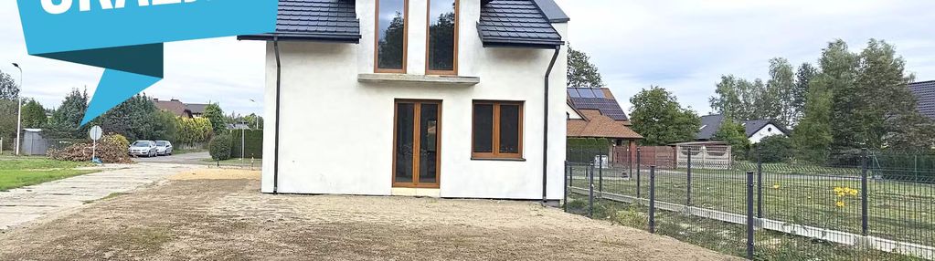 Nowy dom ze świetną komunikacją do centrum.