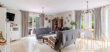 Piękny, malowniczy, dom z basenem,  okazja!