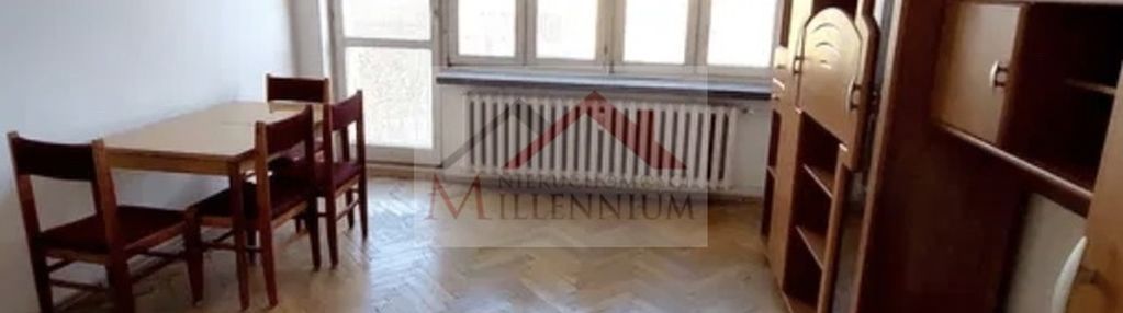 2 nieprzechodnie pokoje blisko stacji kolejowej