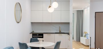 Stylowe 2-pok, loggia, parking w hali, kl, centrum