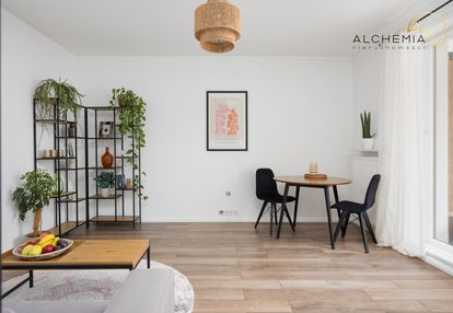Mieszkanie 2 pokoje, garaż, loggia i pełna wygoda